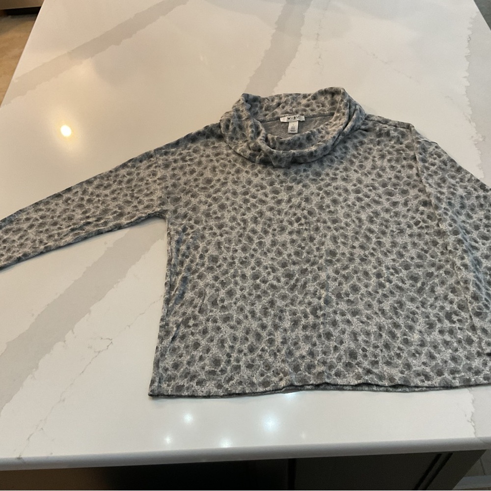 White House Black Market Gray leopard Print knit Top
